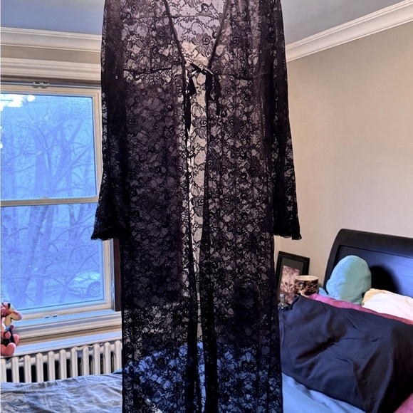 🖤 Exquisite Vintage Victorian Sheer Sexy Black Lace Robe by Victoria's Secret 🖤 - Picture 11 of 16